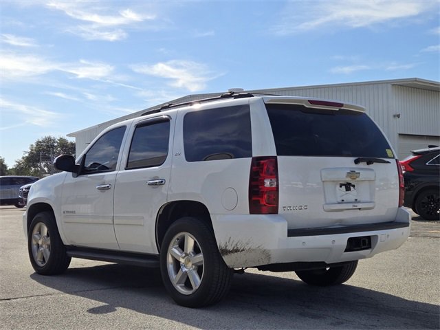 2007 Chevrolet Tahoe LTZ photo 2