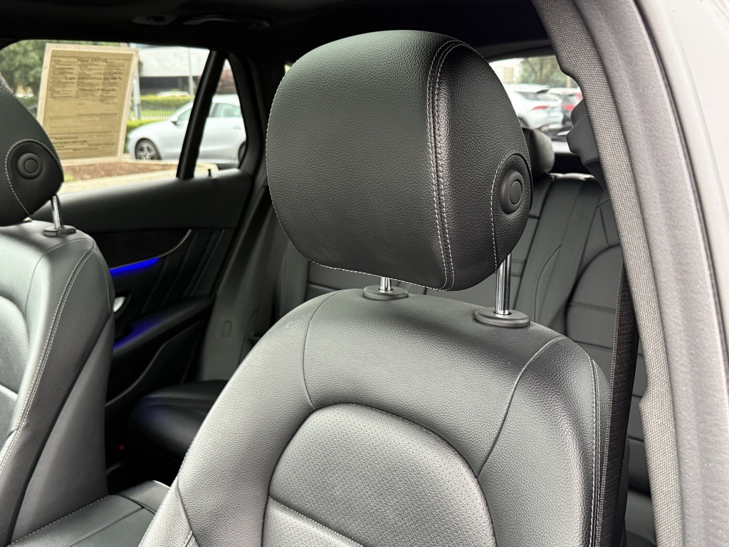 2022 Mercedes Benz GLC 300 4MATIC photo 3