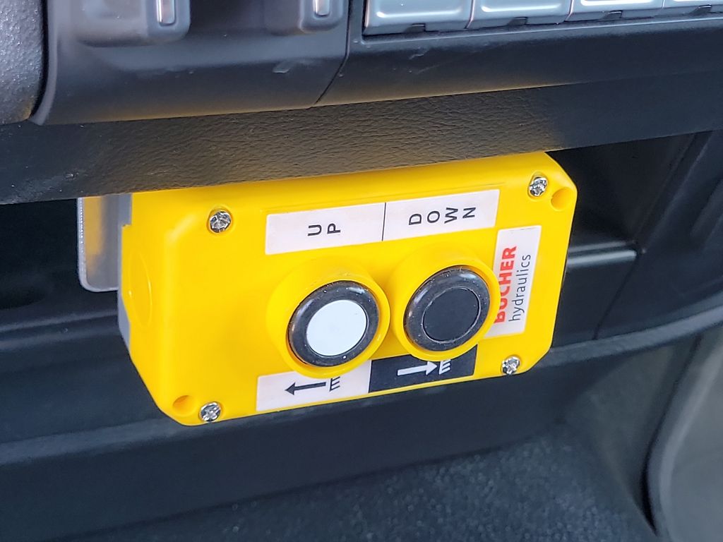 2024 Ram 5500 Tradesman SLT photo 9