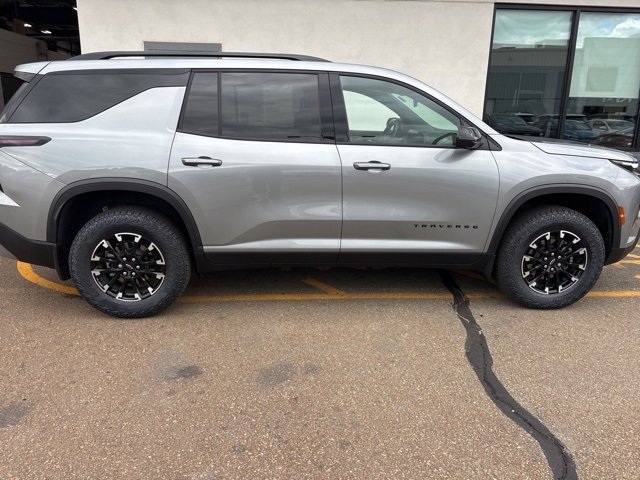 2025 Chevrolet Traverse Z71 photo 4