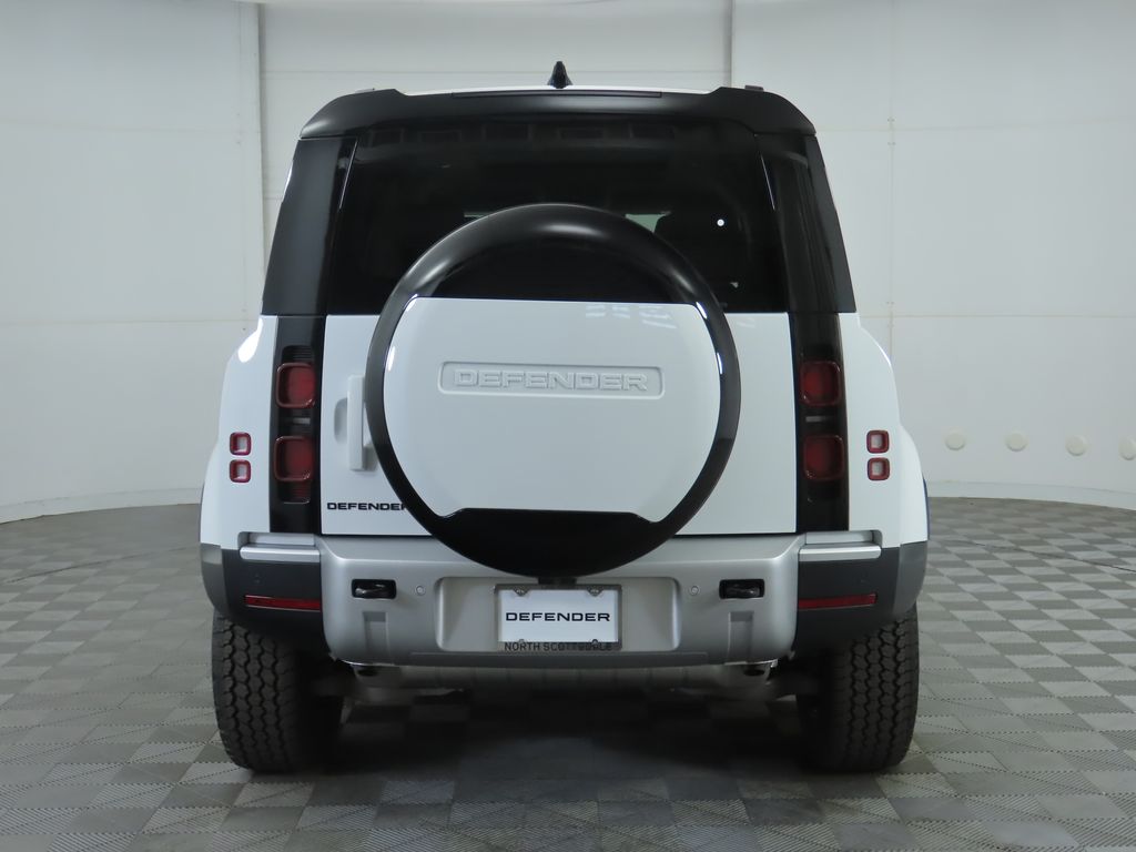 2025 Land Rover Defender 110 S photo 6