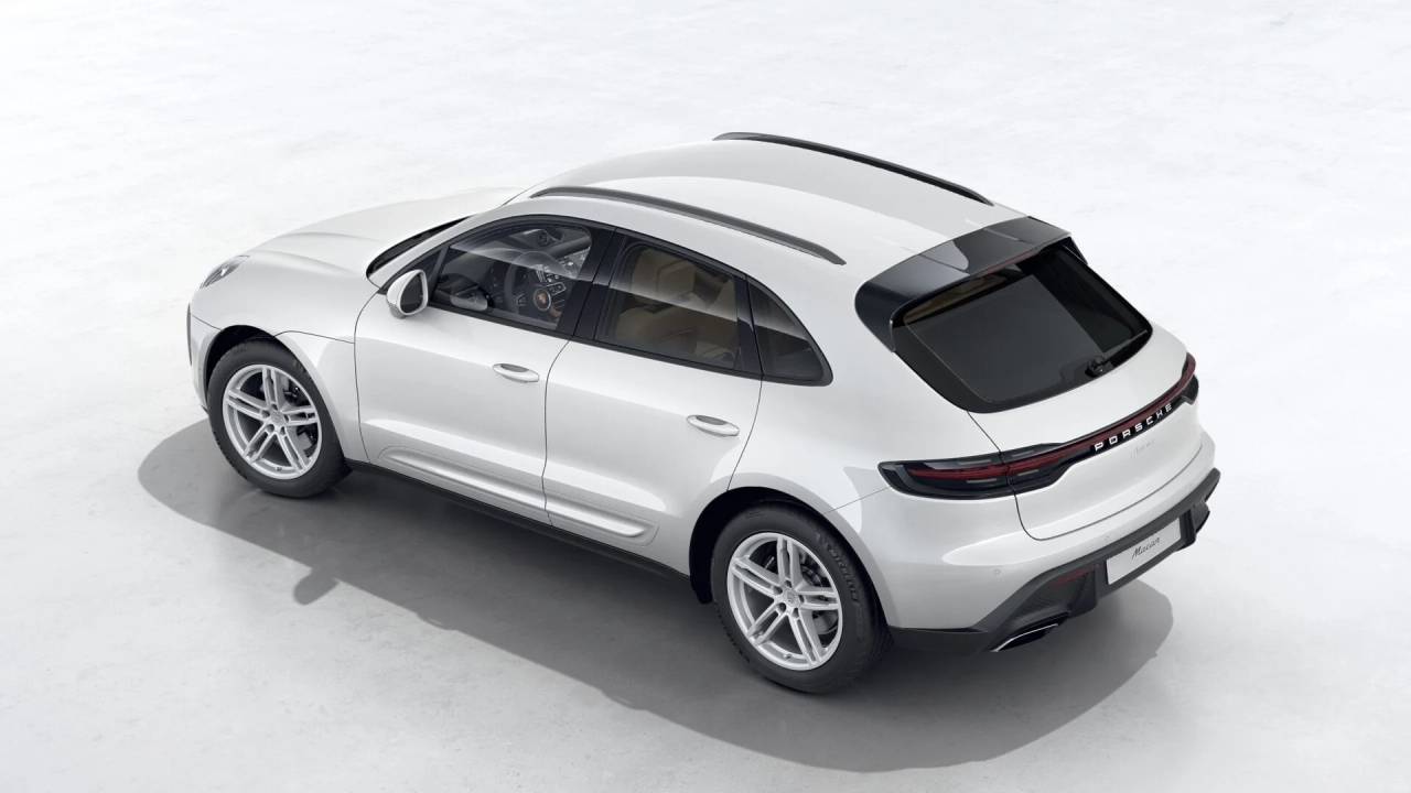 2026 Porsche Macan T photo 4