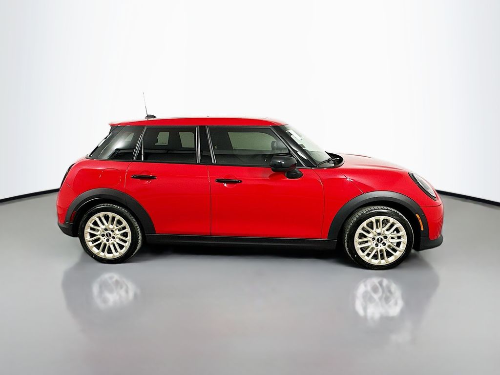 2025 Mini Cooper 4 Door Hardtop Signature photo 4