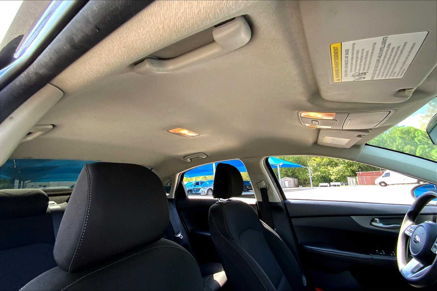 2021 Kia Forte LXS photo 12
