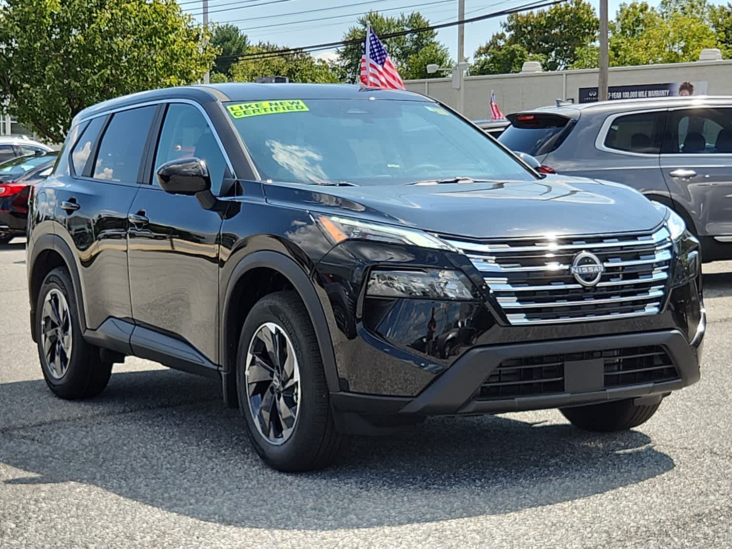 2026 Nissan Rogue SV photo 2