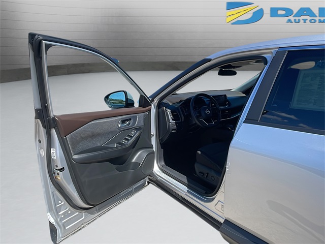 2023 Nissan Rogue SV photo 38