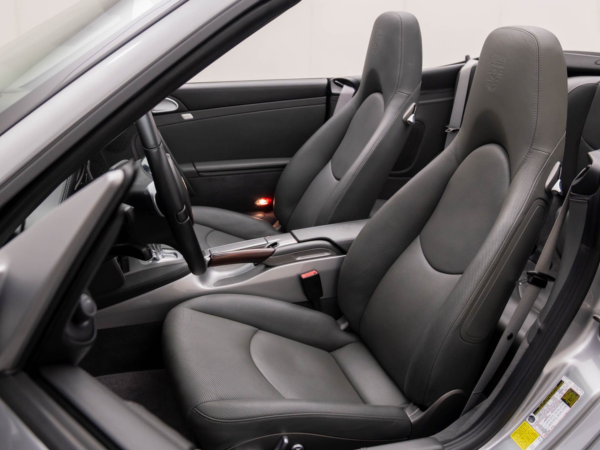 2012 Porsche 911 S Cabriolet photo 5