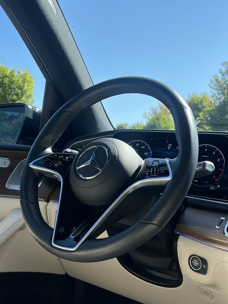 2024 Mercedes Benz GLS 450 4MATIC photo 14