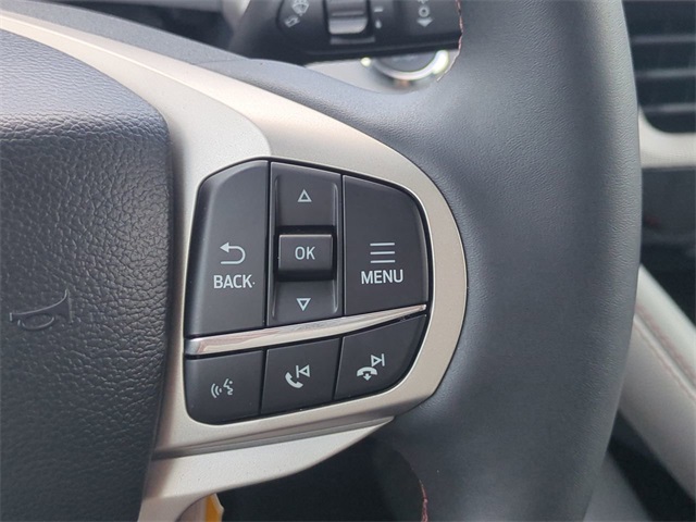 2025 Ford Explorer photo 25