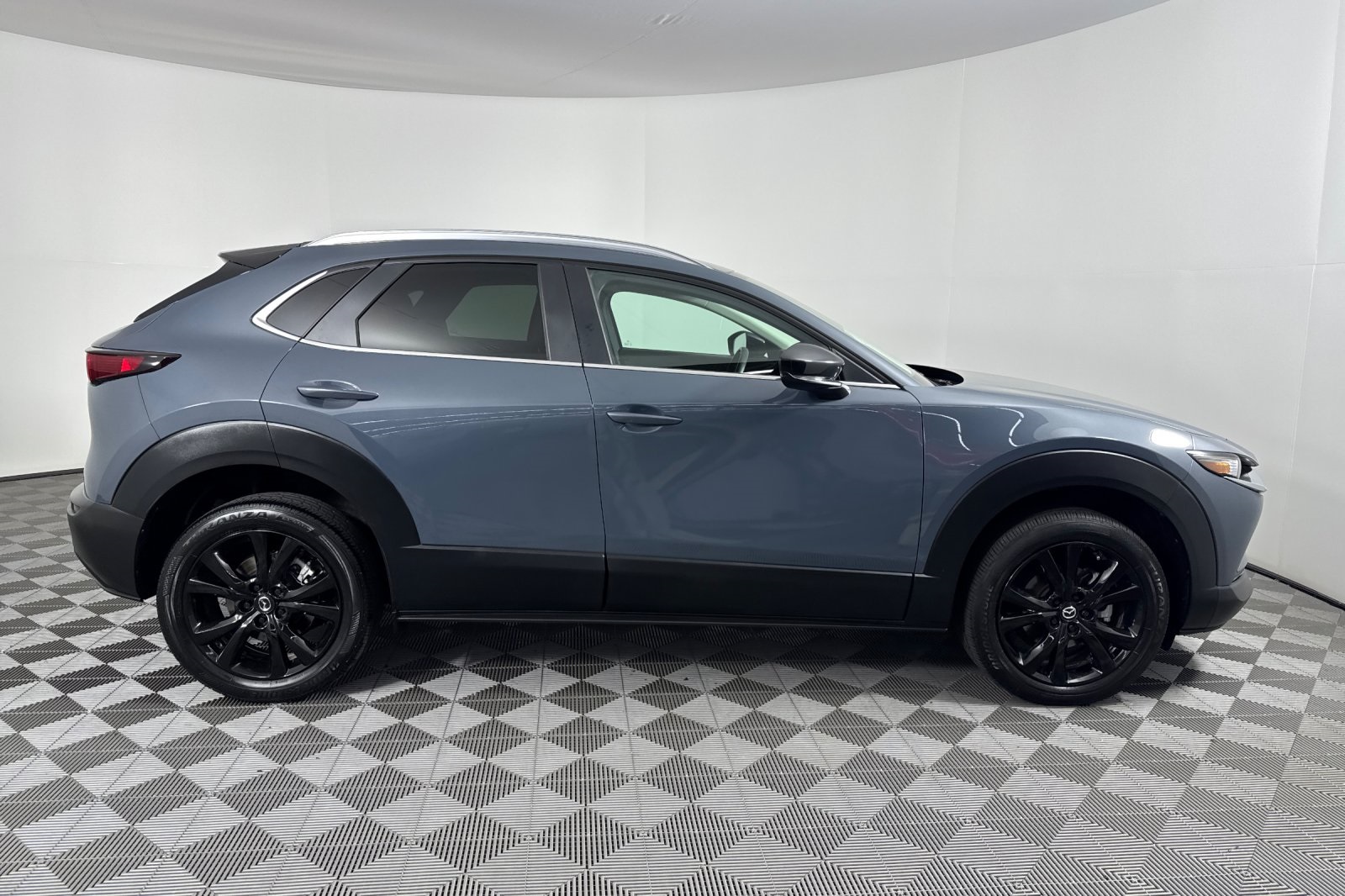 2022 Mazda CX-30 2.5 S Carbon photo 3