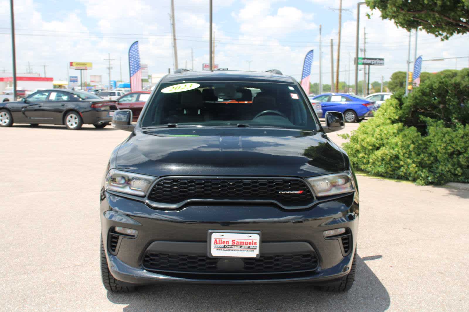 2023 Dodge Durango GT Plus photo 2