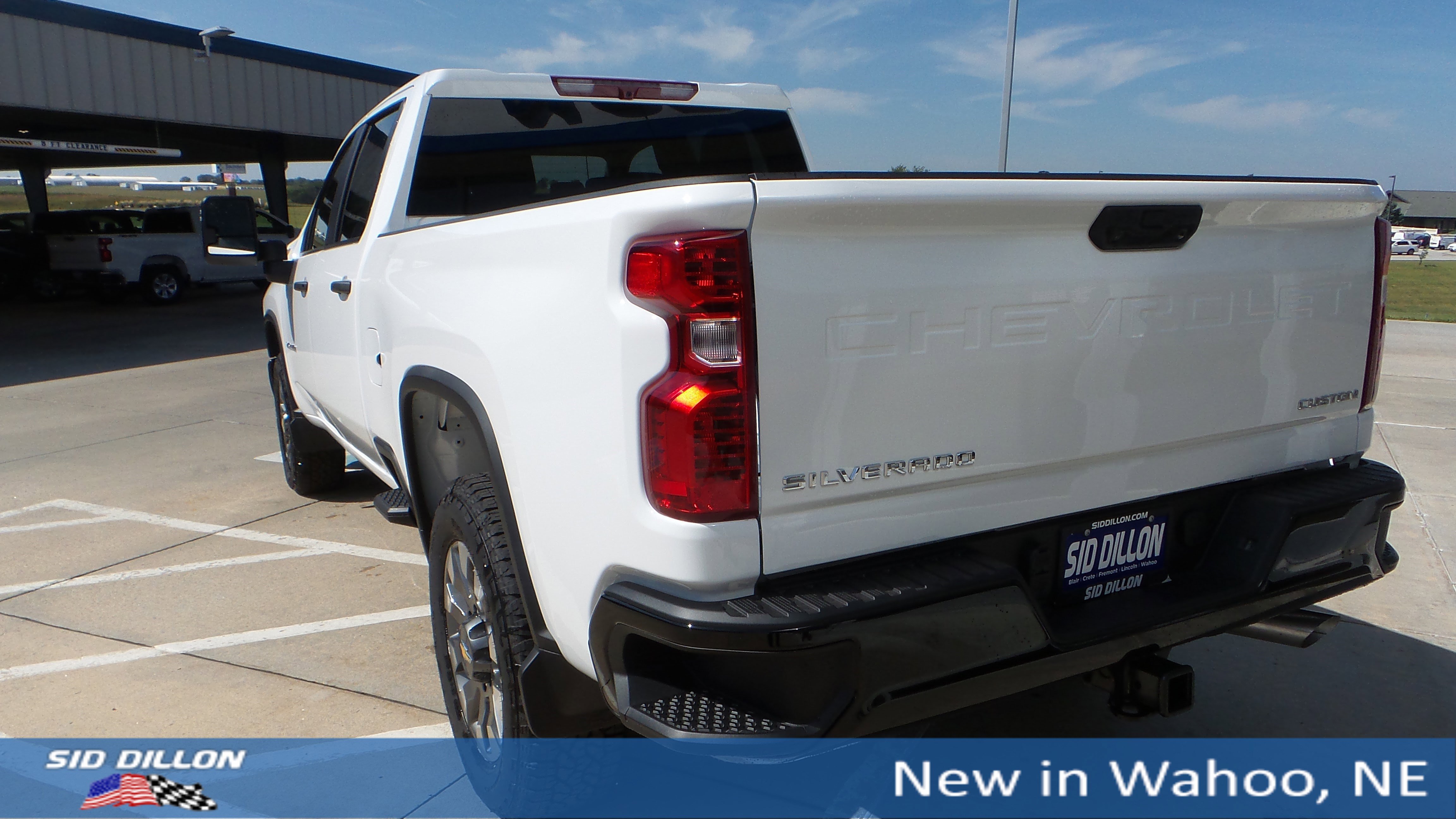 2025 Chevrolet Silverado Custom photo 3