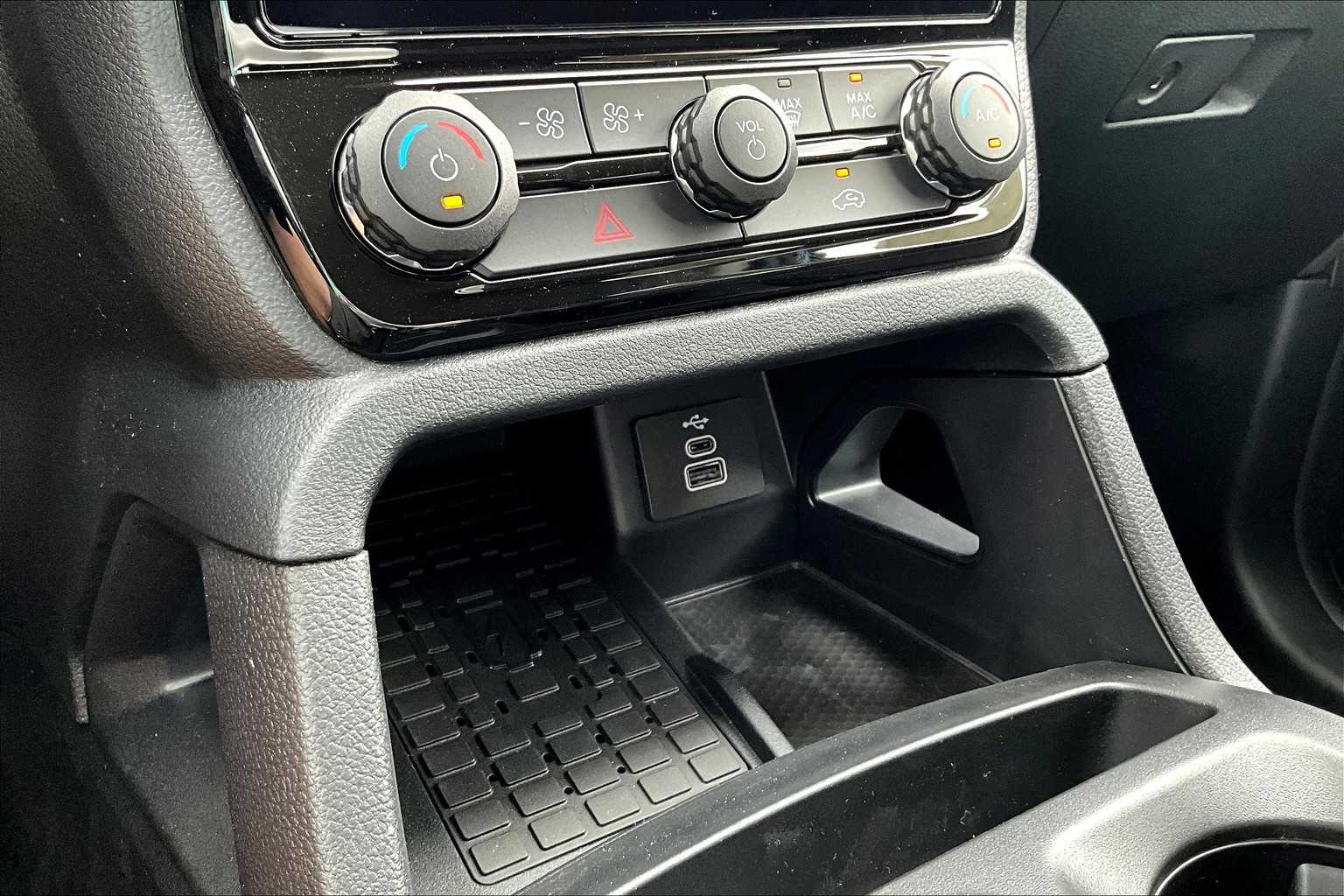 2025 Ford Ranger XLT photo 17