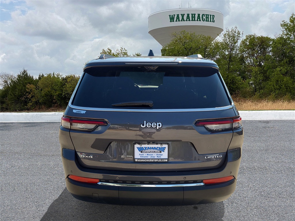 2024 Jeep Grand Cherokee Limited photo 3