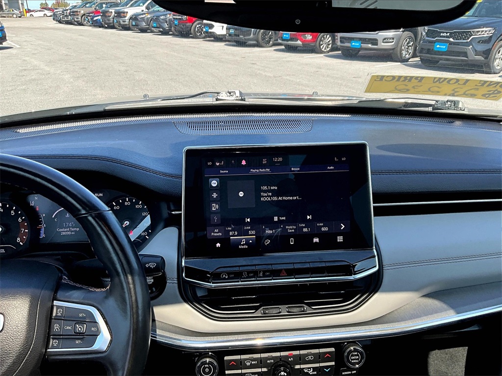2022 Jeep Compass Limited photo 18