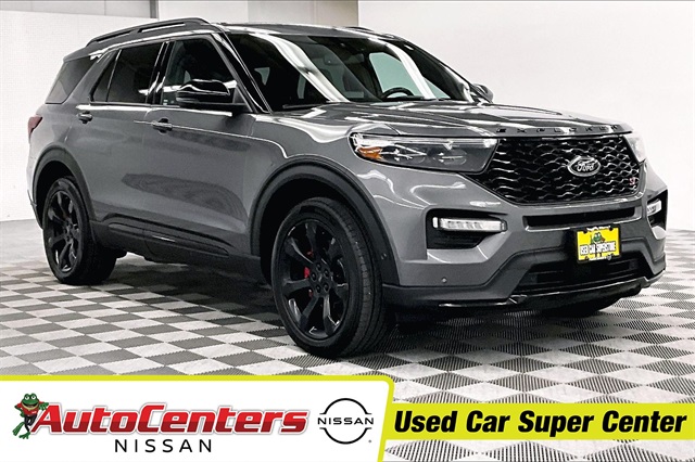 2023 Ford Explorer ST's photo