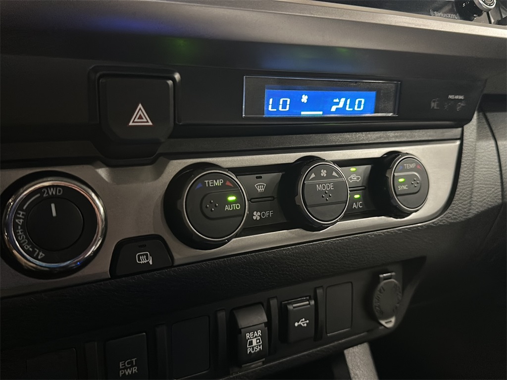 2023 Toyota Tacoma SR5 photo 17