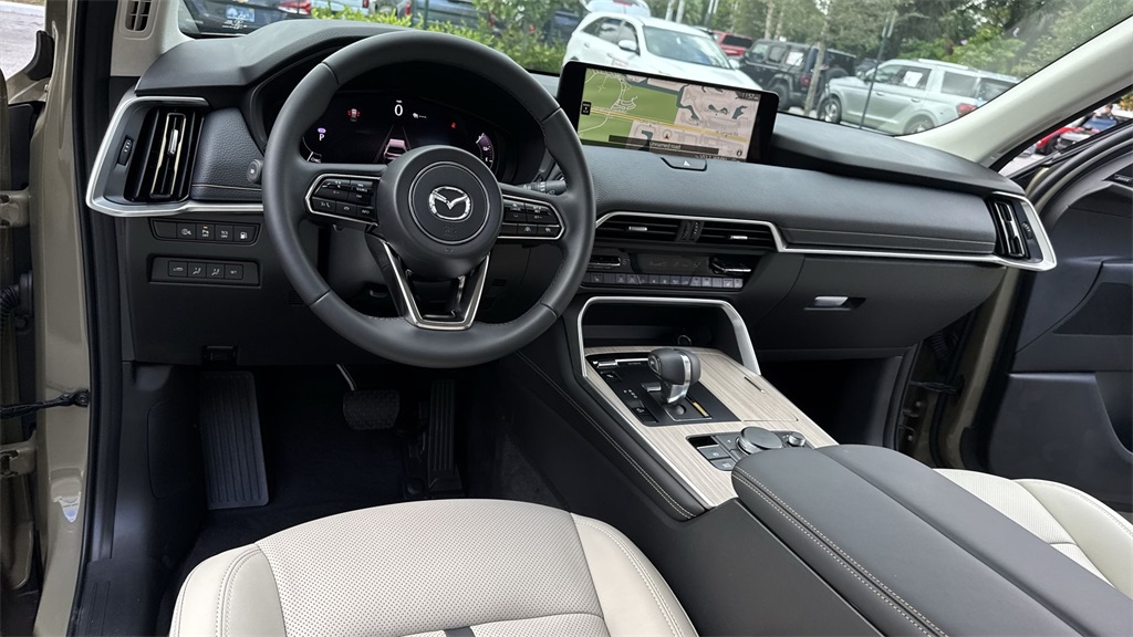 2025 Mazda CX-70 Plug-in Hybrid Premium photo 35