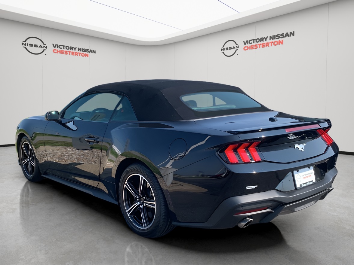 2024 Ford Mustang EcoBoost Premium photo 3