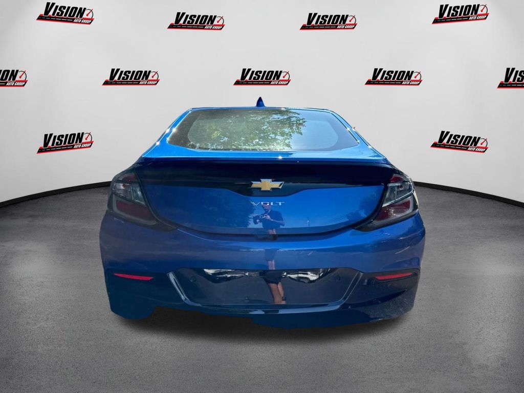 2016 Chevrolet Volt Premier photo 6