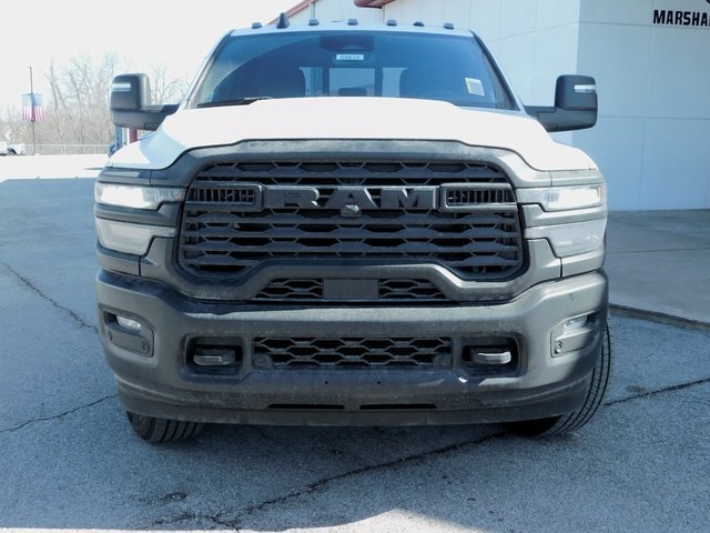 2025 Ram 2500 Tradesman photo 3