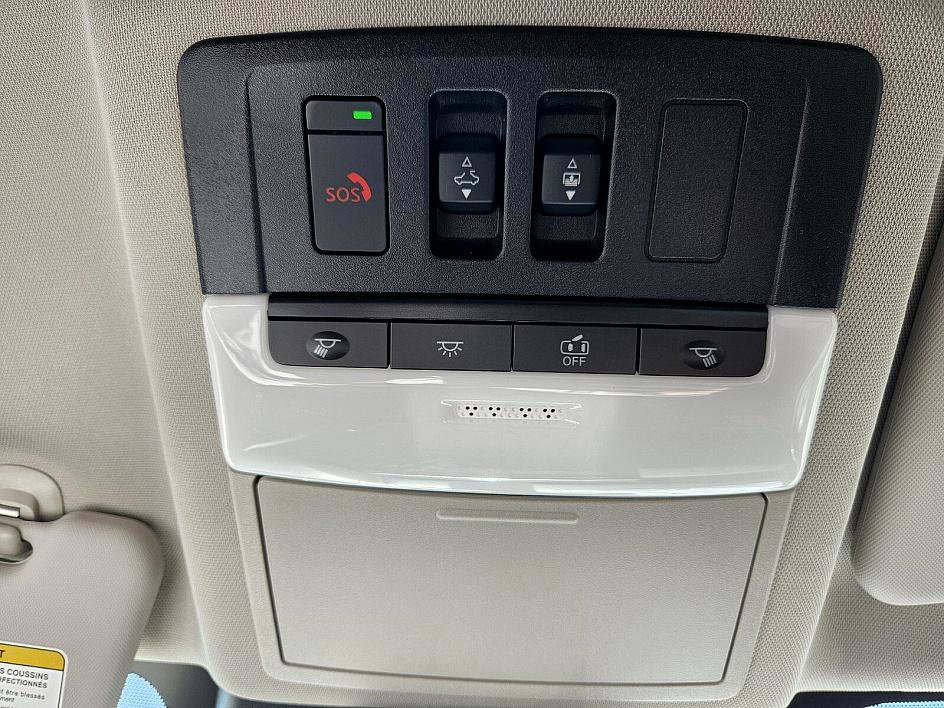 2025 Nissan Rogue Platinum photo 21