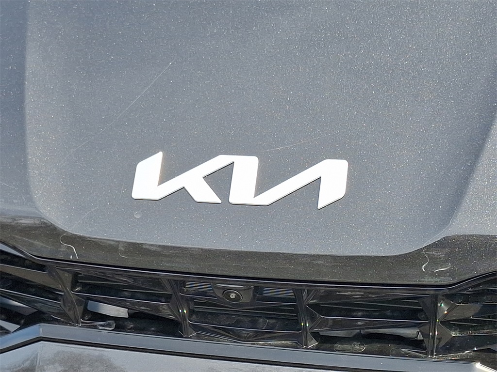 2025 Kia K5 EX photo 19