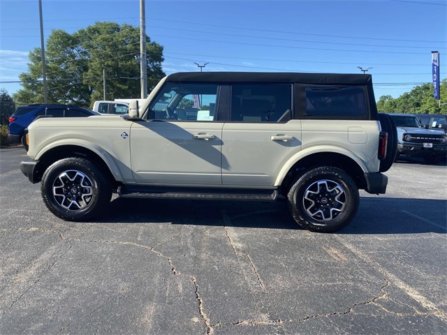 2025 Ford Bronco Outer Banks photo 5