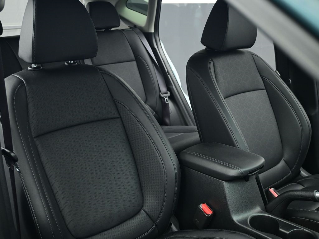 2024 Kia Seltos EX photo 18