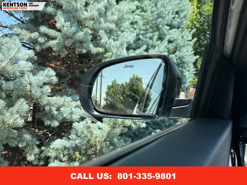 2023 Jeep Compass Trailhawk photo 23