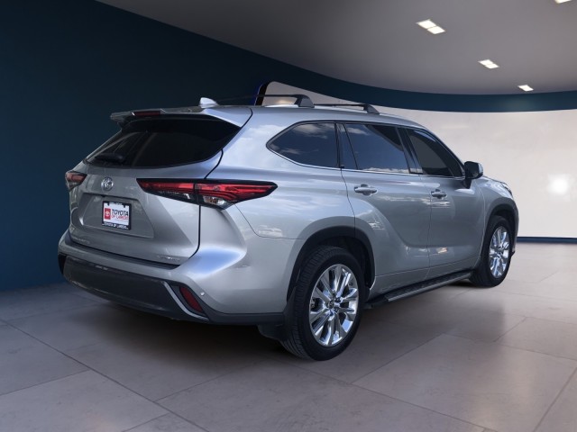 2021 Toyota Highlander Limited photo 5