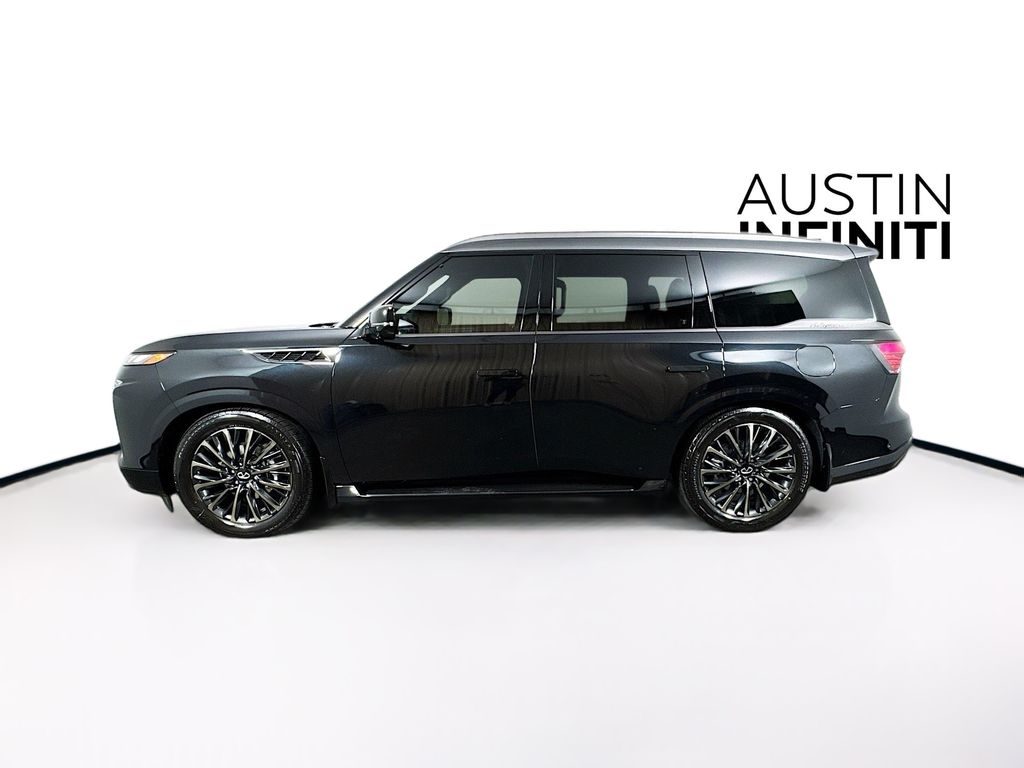 2026 Infiniti QX80 photo 2