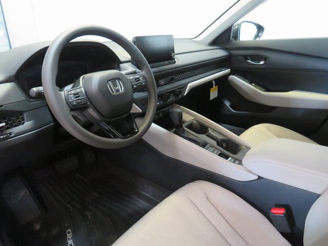2025 Honda Accord LX photo 3
