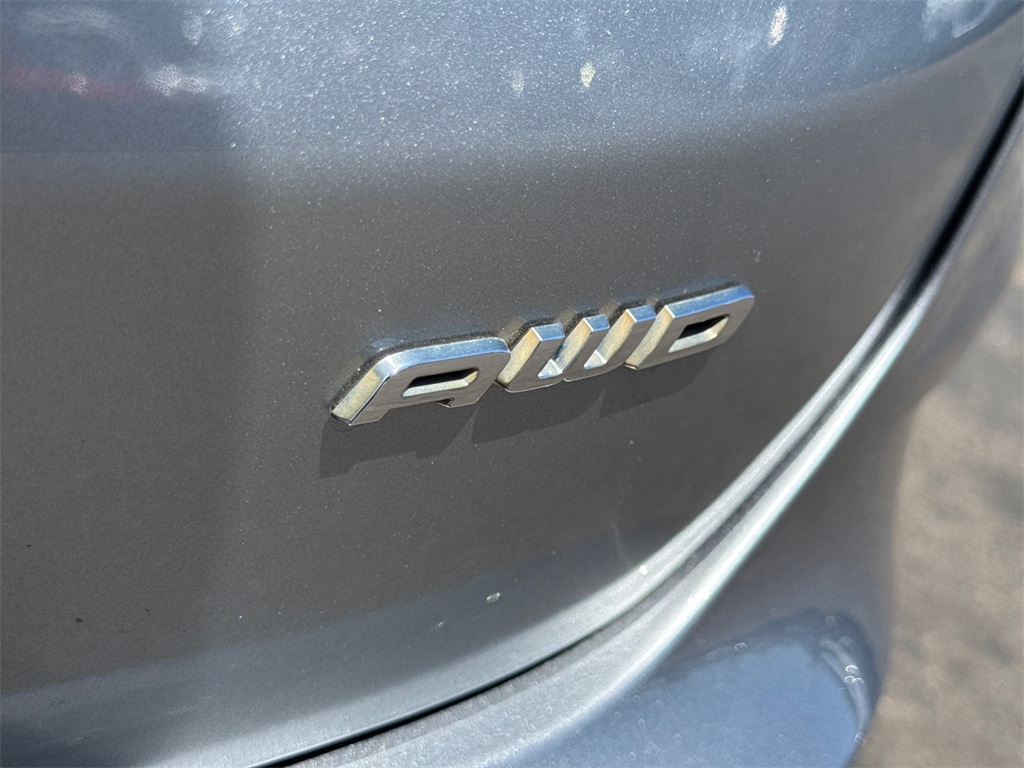 2022 Ford Edge Titanium photo 14