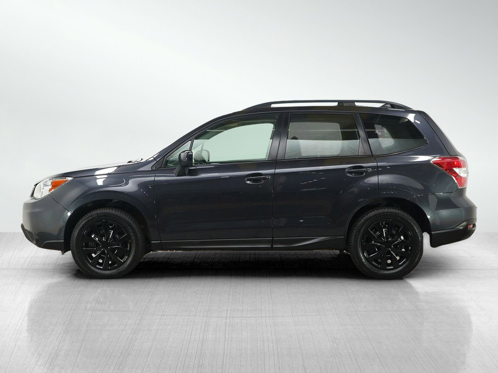 Used 2016 Subaru Forester i Premium with VIN JF2SJADC6GH536870 for sale in Burnsville, Minnesota