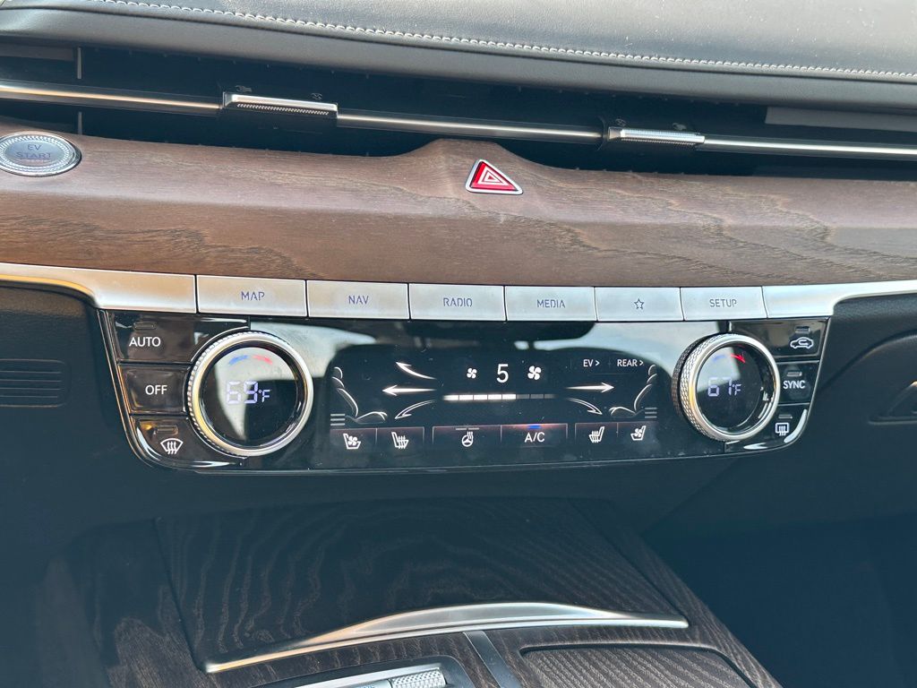 2024 Genesis Electrified G80 Advanced Prestige photo 28