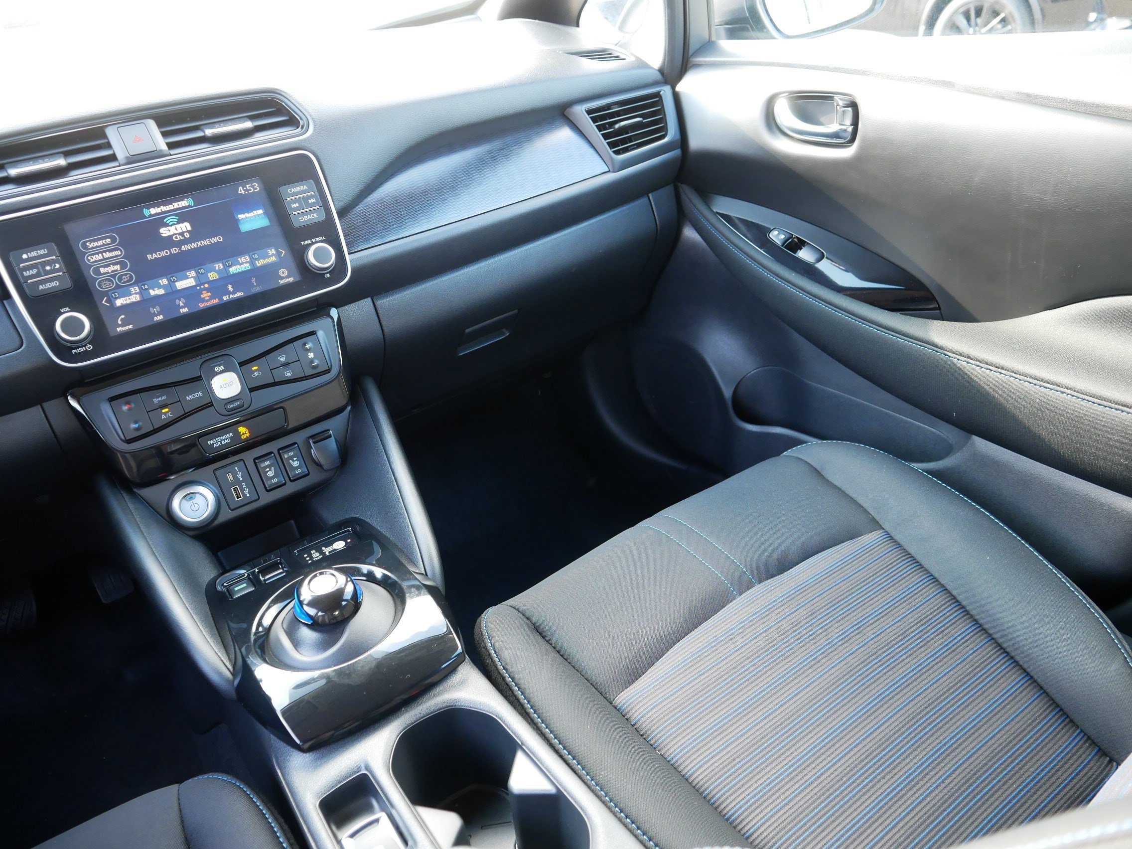 2024 Nissan Leaf SV Plus photo 11