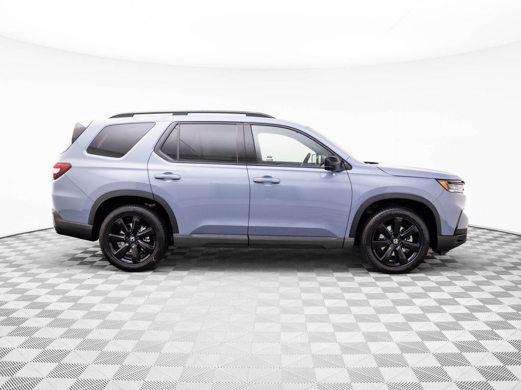 2025 Honda Pilot Black Edition photo 5