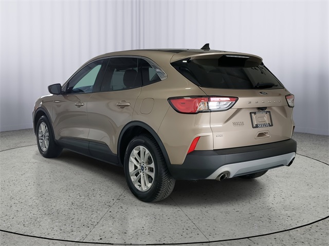 2021 Ford Escape SE photo 4