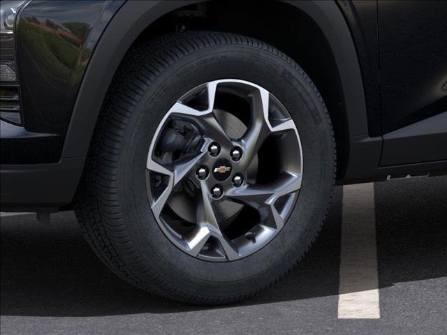 2025 Chevrolet Trax LT photo 7