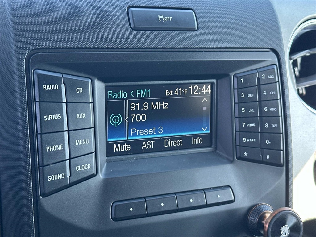 2014 Ford F-150 XLT photo 3