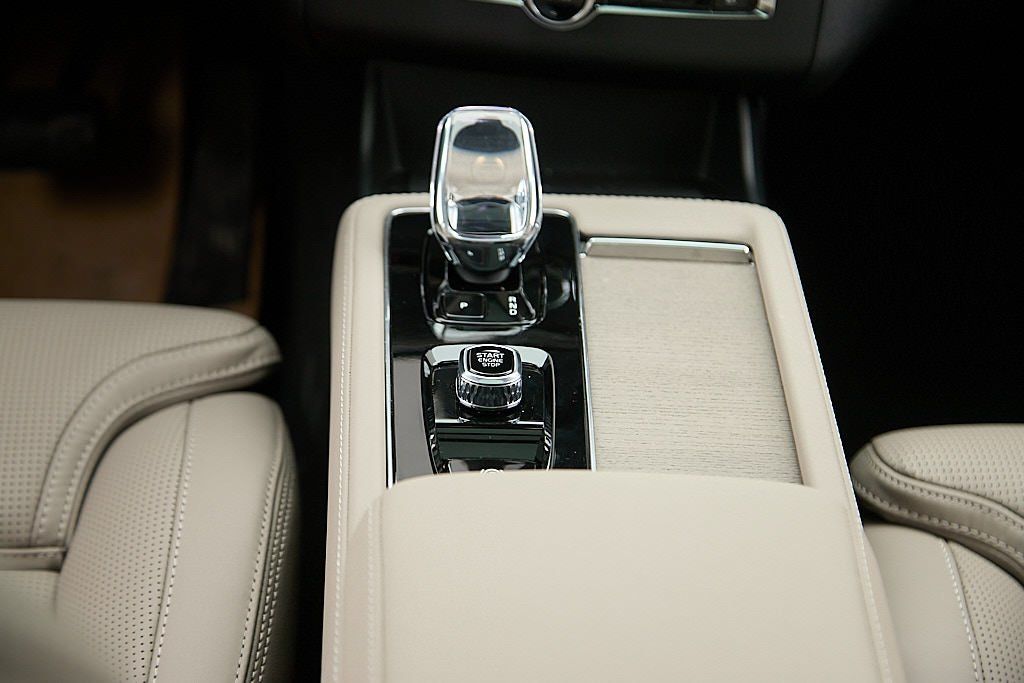 2026 VOLVO XC90 - Image 29