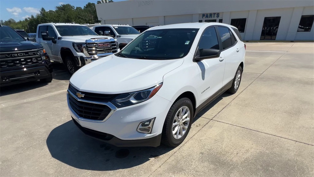 2021 Chevrolet Equinox LS photo 4