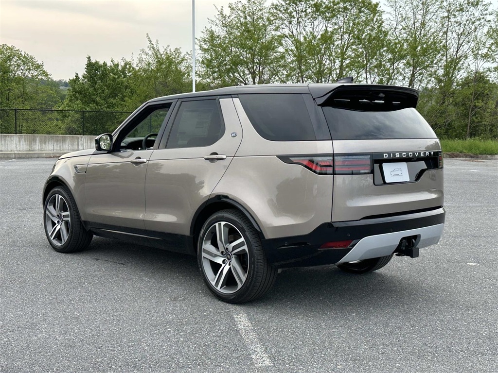 2025 Land Rover Discovery Metropolitan Edition photo 16