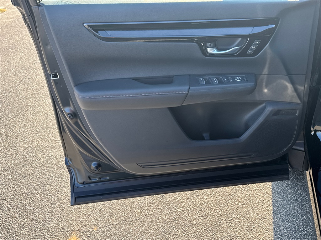 2025 Honda CR-V Hybrid Sport Touring photo 7