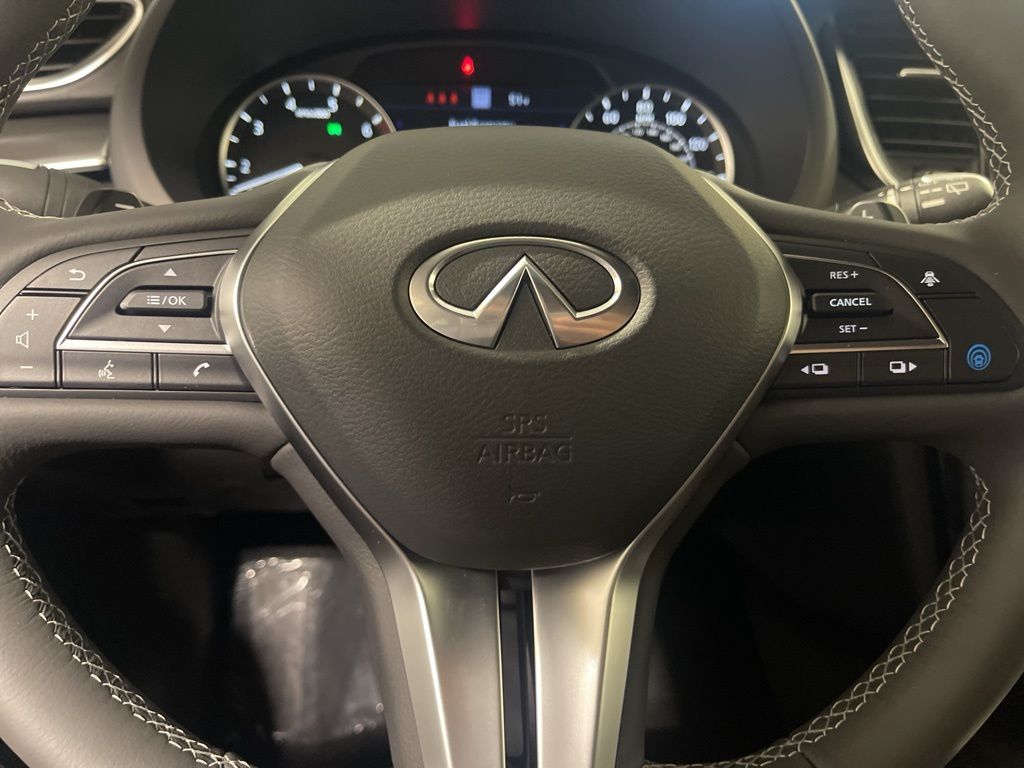 2025 Infiniti QX55 Essential photo 36
