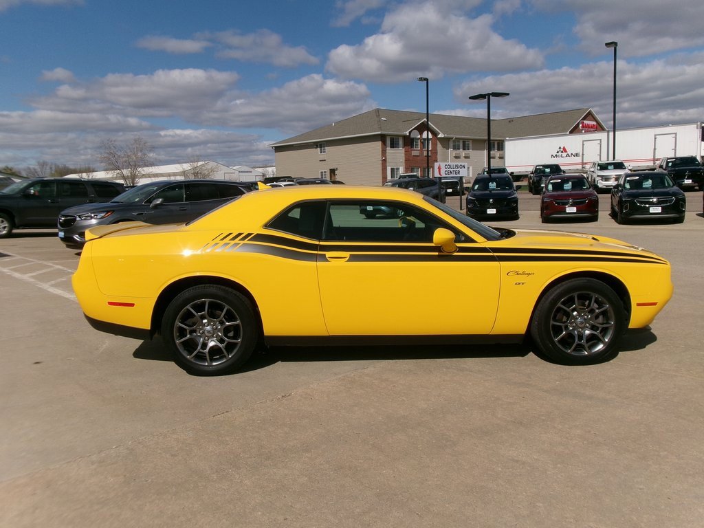 PreOwned 2017 Dodge Challenger GT 2dr Car in Spirit Lake 27989A Okoboji Motor Company