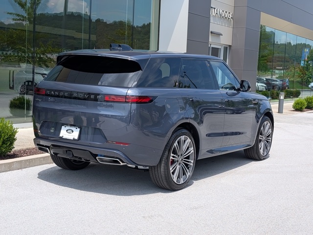 2025 Land Rover Range Rover Sport SE photo 8