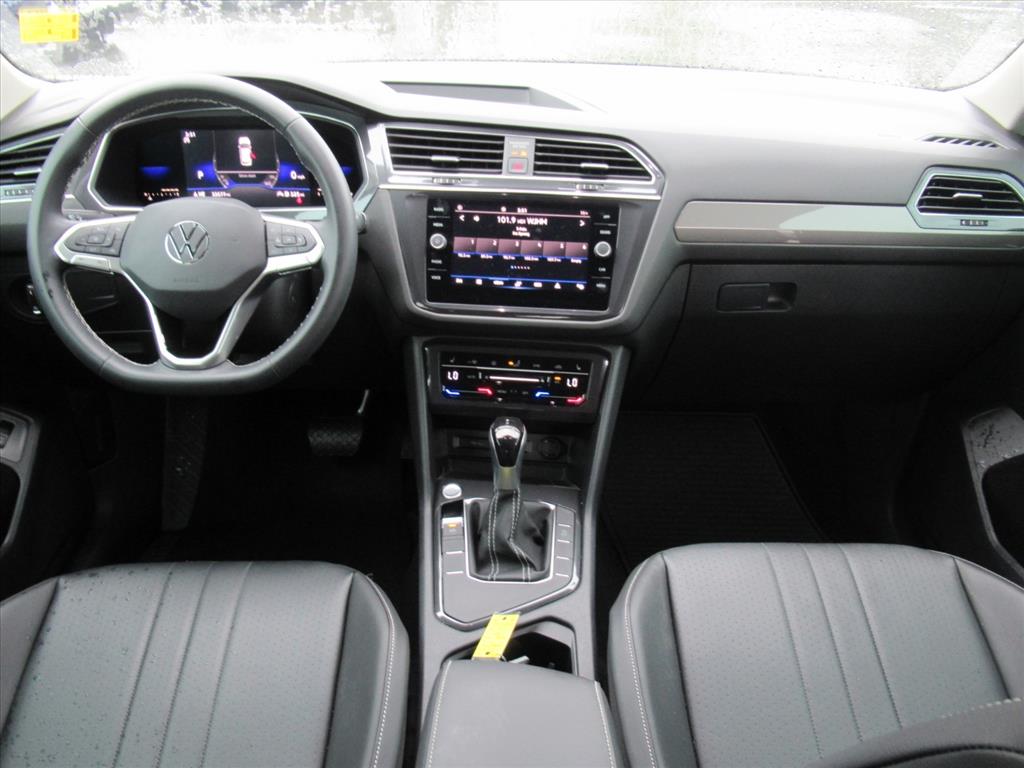 2022 Volkswagen Tiguan SE photo 9