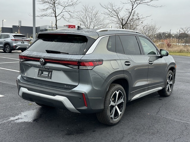 2026 Volkswagen Tiguan SE photo 3